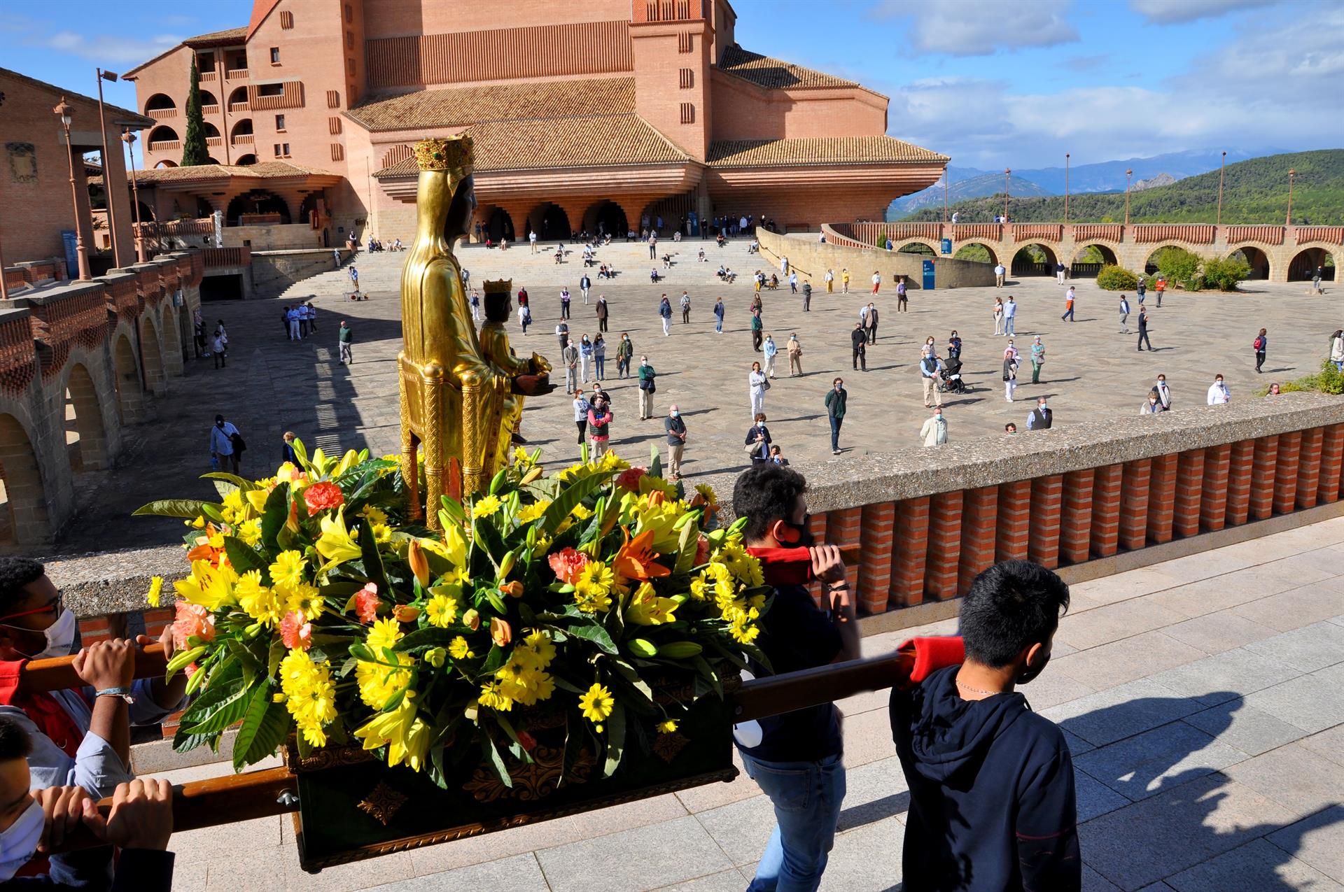 El Santuario de Torreciudad acoge la celebración del Día de la Familia. - SANTUARIO DE TORRECIUDAD