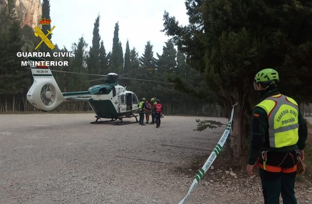 Sucesos.- La Guardia Civil rescata ilesa a una senderista perdida en el Parrizal de Beceite de Teruel